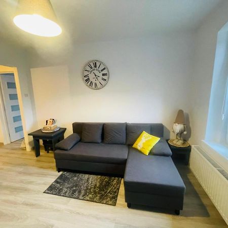 Apartament Oliwia Lägenhet Jelenia Góra Exteriör bild
